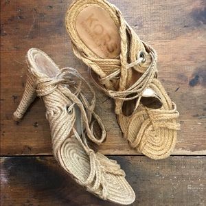MICHAEL KORS WOVEN STRAW HEELS *6 1/2-7